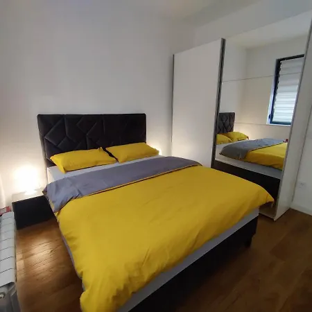 Apartment Yellow Submarine